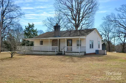 7311 Dogwood Ln, Kannapolis, NC 28081