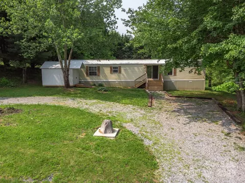 Exterior - 843 Deep Gap Loop Rd, Flat Rock, NC 28731 photo 7 of 7