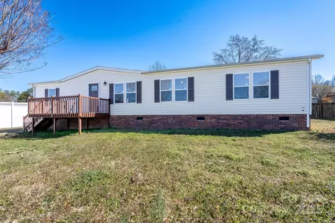 7536 Beaver Rd, Kannapolis, NC 28081