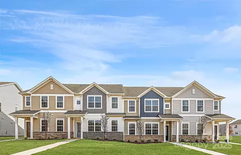 9854 Old Garden Cir, Gastonia, NC 28056