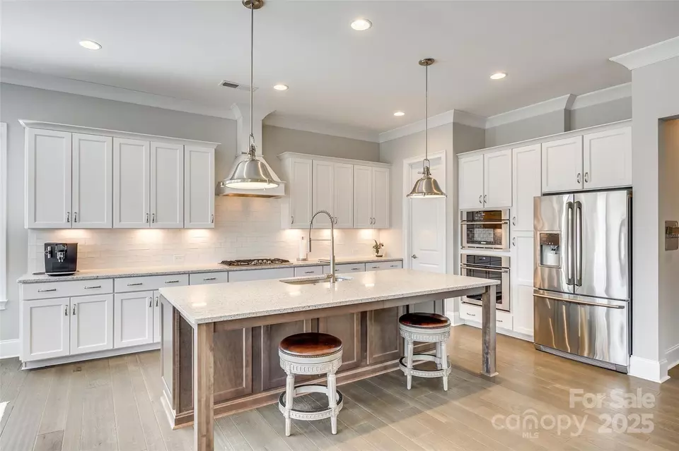 Kitchen - 17927 Culross Ln, Charlotte, NC 28278 photo 1 of 3