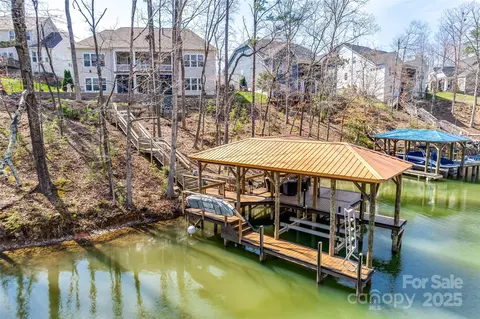 View/Area - 17927 Culross Ln, Charlotte, NC 28278 photo 1 of 5