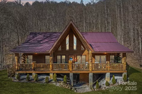 1632 Foster Creek Rd, Marshall, NC 28753