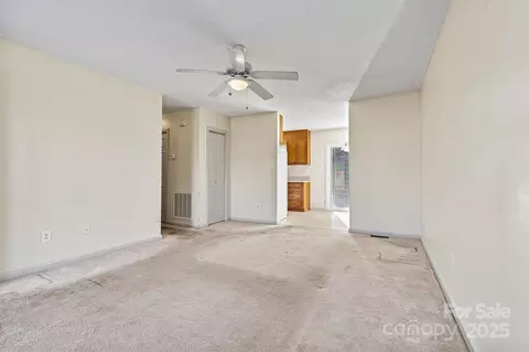 Living - 2107 Summerfield Cir, Conover, NC 28613 photo 4 of 4