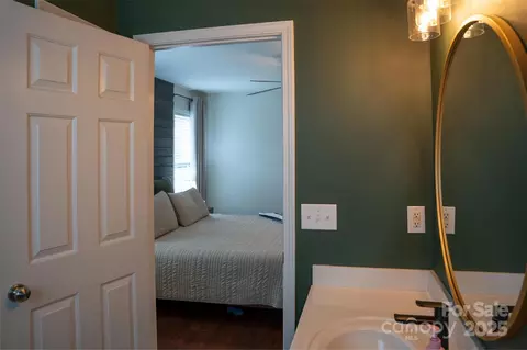 217 Pine Meadows Cir, Hickory, NC 28601 photo 23