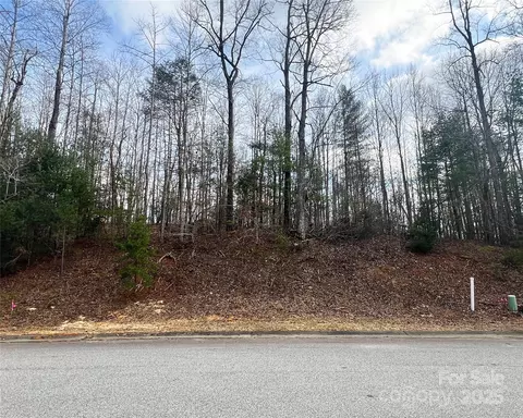 Huntington Woods Se 79 Street #79, Lenoir, NC 28645