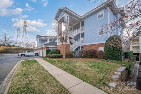 8629 Coralbell Ln, Charlotte, NC 28213