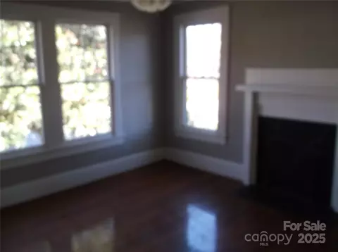 Living - 322 E Houston St, Monroe, NC 28112 photo 5 of 5
