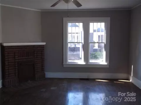 Living - 322 E Houston St, Monroe, NC 28112 photo 1 of 5