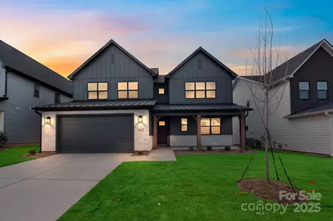 147 Windy Dell Dr, Tega Cay, SC 29708