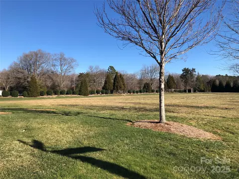 5805 Long Stirrup 122 Ln #122, Mint Hill, NC 28227