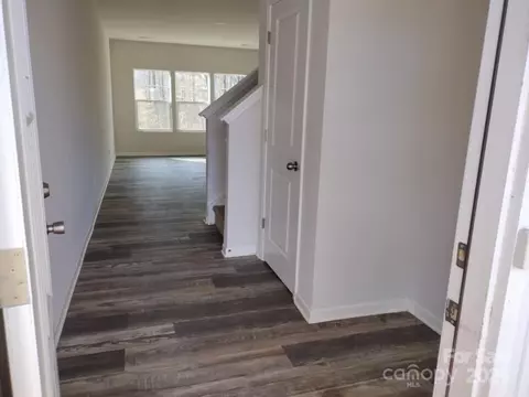 Entry Way - 2792 5th Ne Ave NE, Hickory, NC 28601 photo 1 of 1