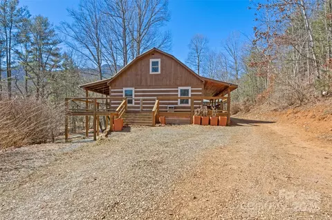 620 Hickory Springs Rd, Burnsville, NC 28714