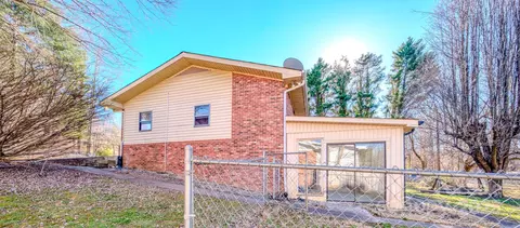 2081 Us 70 E, Marion, NC 28752 photo 34