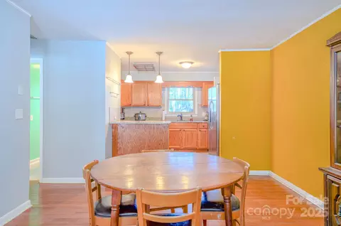 2081 Us 70 E, Marion, NC 28752 photo 9