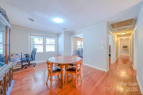 2081 Us 70 E, Marion, NC 28752 photo 7