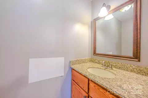2081 Us 70 E, Marion, NC 28752 photo 16