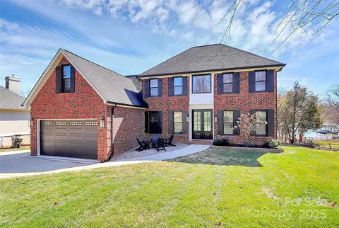 126 Anchor Ln, Troutman, NC 28166