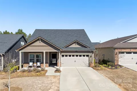 7312 Doak Ct, Gastonia, NC 28056