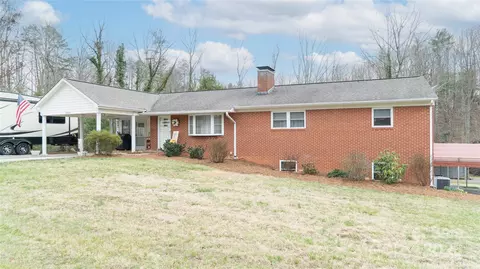 2864 Highline Ave, Morganton, NC 28655
