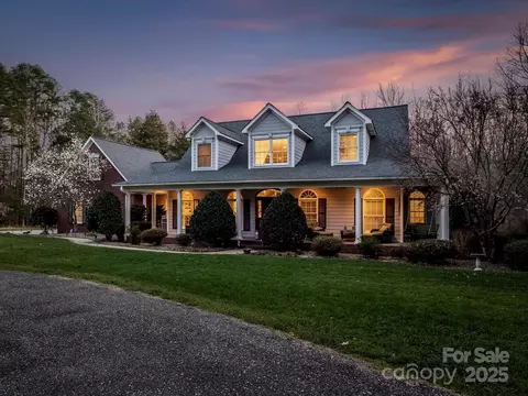 9745 Harvest Ln, Davidson, NC 28036