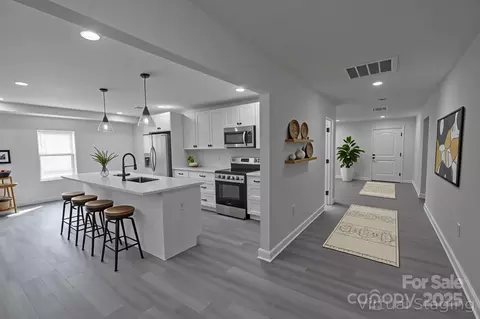 Entry Way - 116 11th St, Spencer, NC 28159 photo 1 of 1