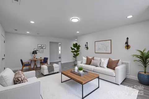 Living - 116 11th St, Spencer, NC 28159 photo 4 of 4