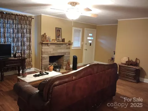 1426 E Council St, Salisbury, NC 28146 photo 9