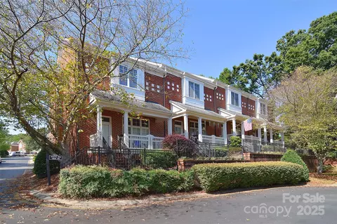 4860 S Hill View Dr, Charlotte, NC 28210