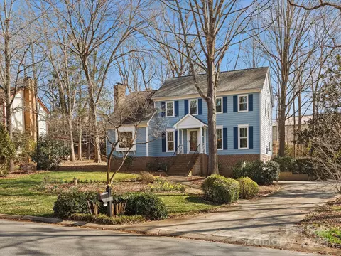 9601 Whitethorn Dr, Charlotte, NC 28277