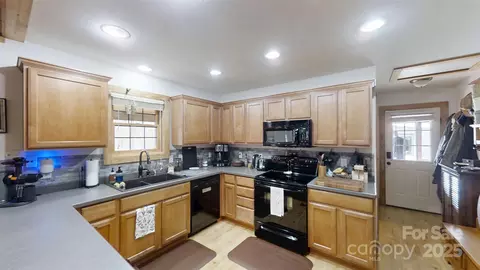 248 Quiet Cove Pl, Sylva, NC 28779 photo 6