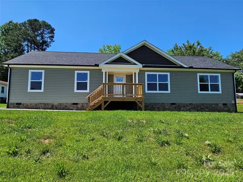784 Severt Ne Cir NE, Lenoir, NC 28645