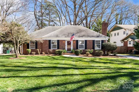 4425 Longwood Dr, Charlotte, NC 28209