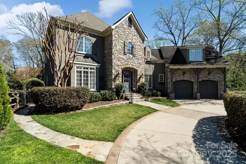 2209 Vauxhall Ct, Charlotte, NC 28226