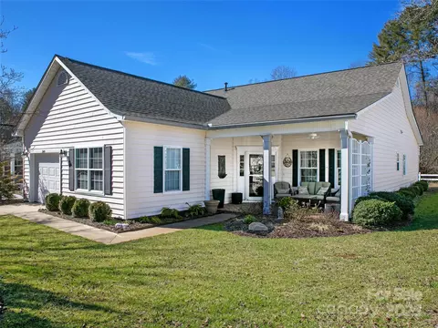 249 Cambridge Dr, Brevard, NC 28712