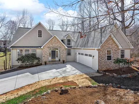 115 Springhead Ct, Arden, NC 28704