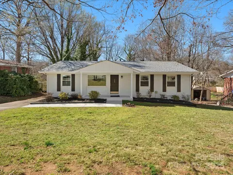 724 Merridale Dr, Charlotte, NC 28214