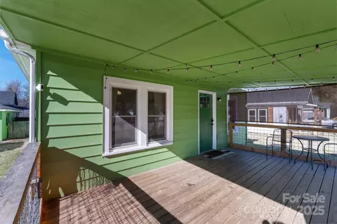 21 Sellers Rd, Clyde, NC 28721