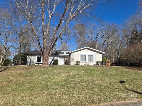 7 Pine Meadow 11 Dr #11, Asheville, NC 28804