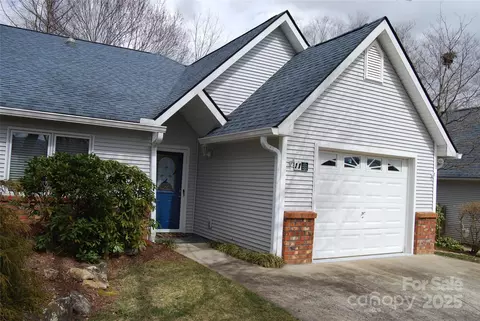 11 Silver 11 Pl #11, Black Mountain, NC 28711