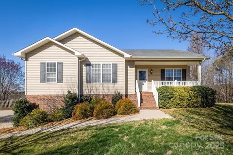 2 Granite Crk, Granite Falls, NC 28630