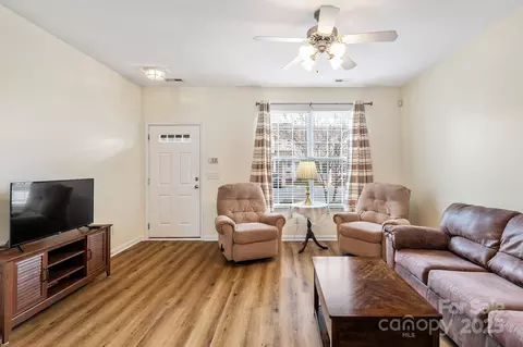 811 Gentlewinds Ct, Fort Mill, SC 29708 photo 6