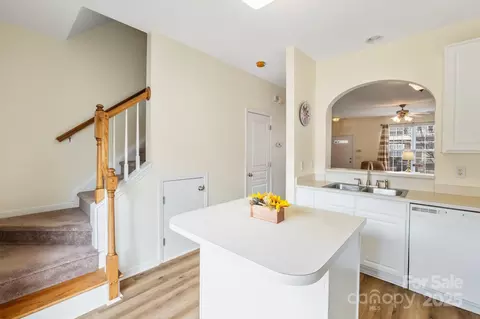 811 Gentlewinds Ct, Fort Mill, SC 29708 photo 10