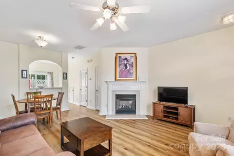 811 Gentlewinds Ct, Fort Mill, SC 29708 photo 5