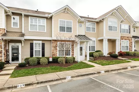 811 Gentlewinds Ct, Fort Mill, SC 29708 photo 3