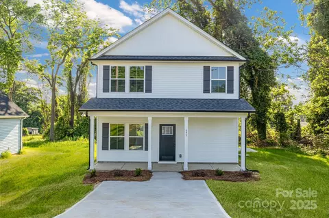 695 S Elm St, Statesville, NC 28677
