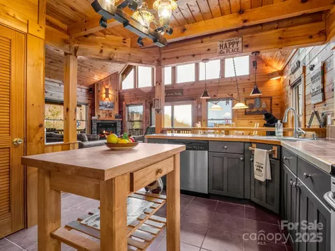 Kitchen - 206 Denis Rdg, Bostic, NC 28018 photo 3 of 3