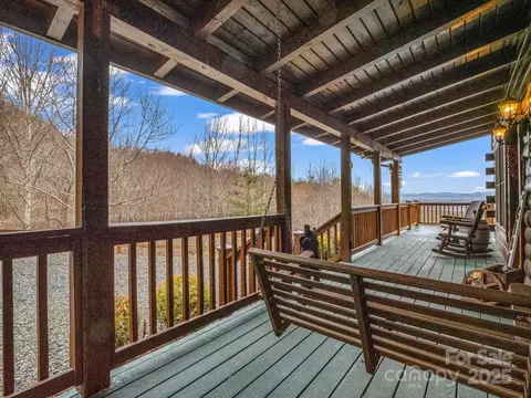 Exterior - 206 Denis Rdg, Bostic, NC 28018 photo 6 of 9