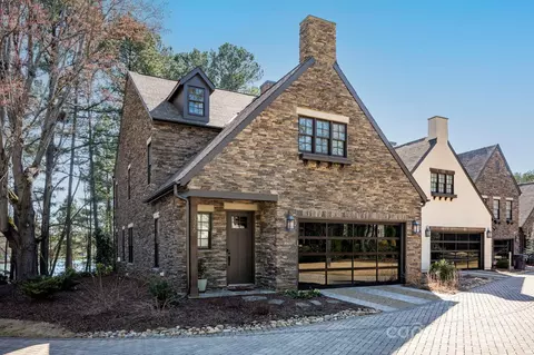 326 Ambleside Village Ln, Davidson, NC 28036