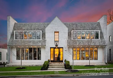 2818 Kenwood Sharon Ln, Charlotte, NC 28211